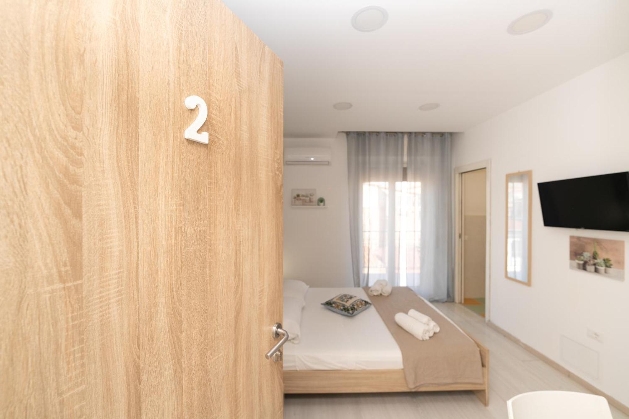 Central Rooms 128L Палермо Екстериор снимка