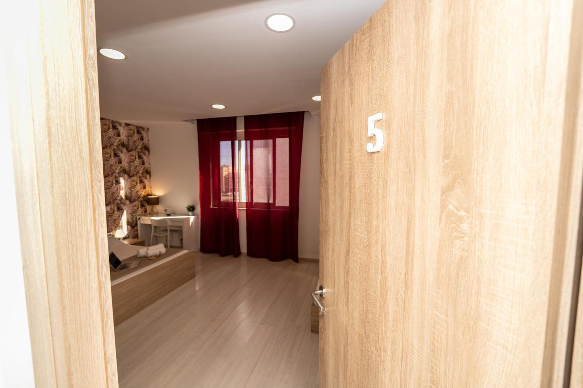 Central Rooms 128L Палермо Екстериор снимка